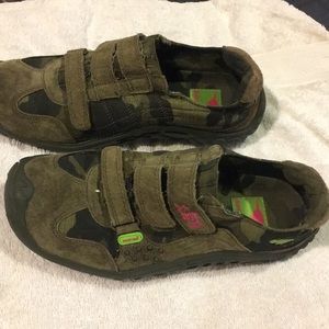 Rocket dog slip on shoes